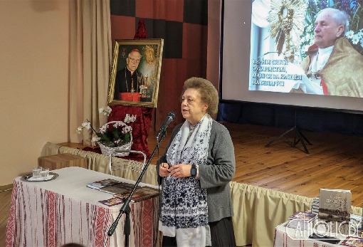 images/previews/news/2025/04/p-2023-03-07-Presentacja_knigi-5.jpg